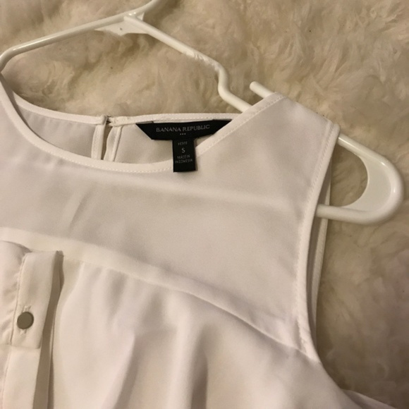 New Banana Republic Cold Shoulder Blouse - Picture 3 of 4